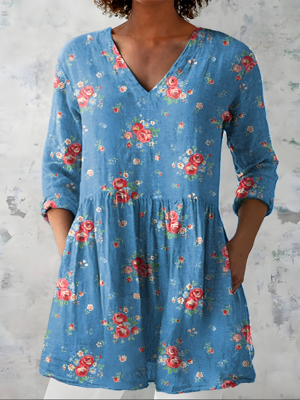 Cindy™ - Long Blouse with V-Neck