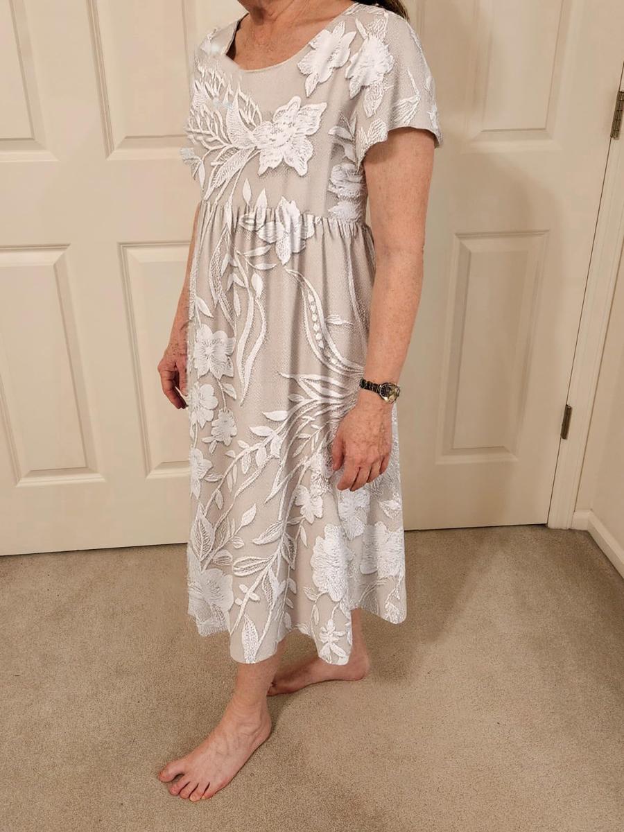 Bianca™ - Timeless White Midi Dress
