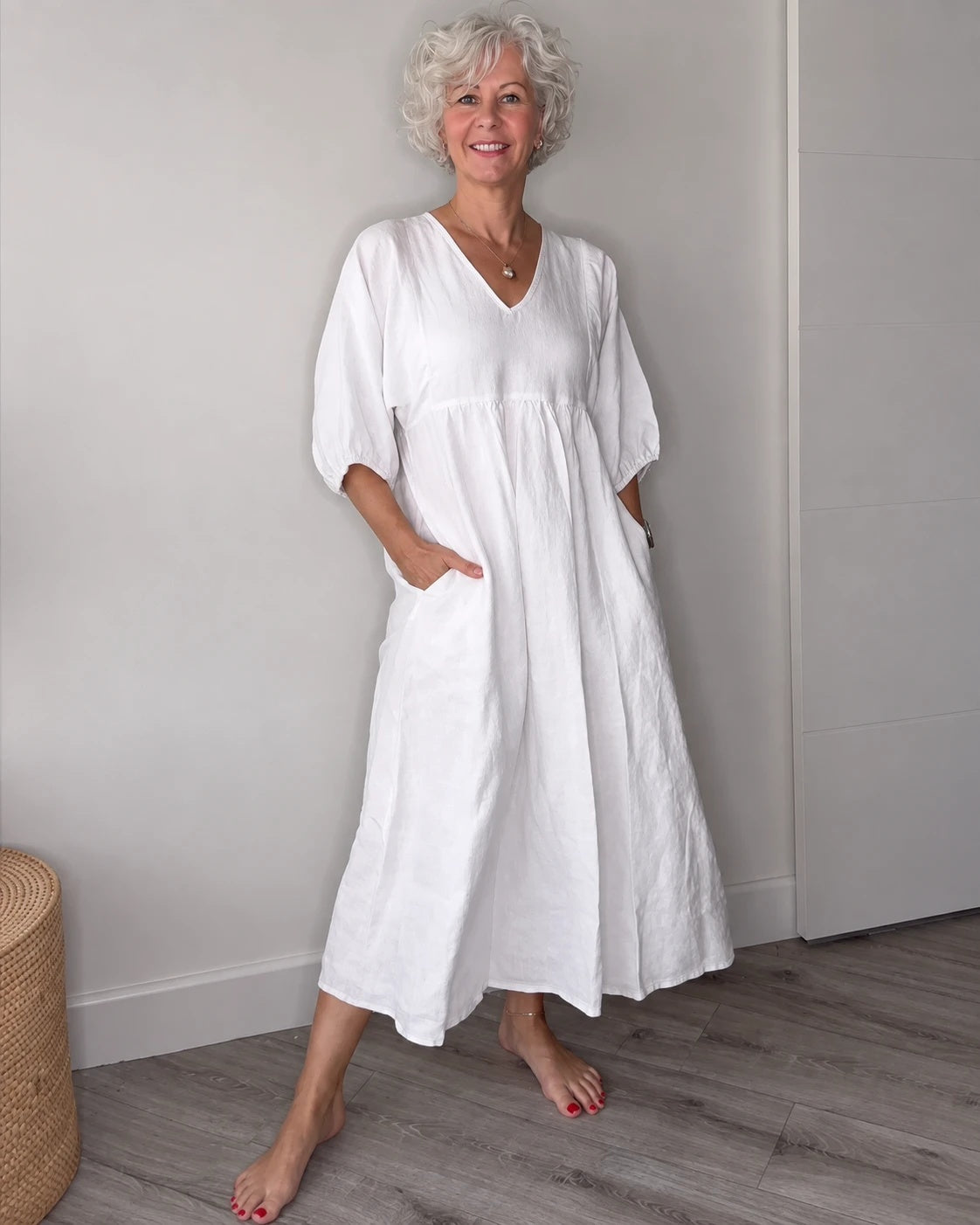 ELAENE - Relaxed V-Neck Maxi Dress